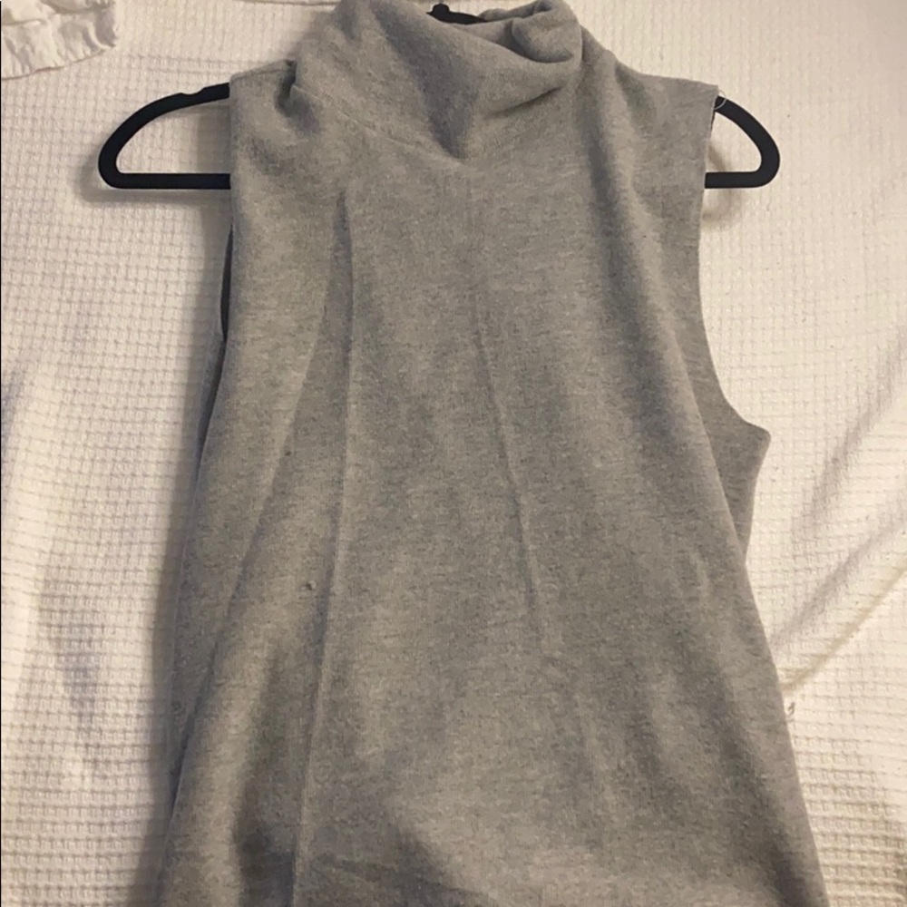 Grey turtleneck